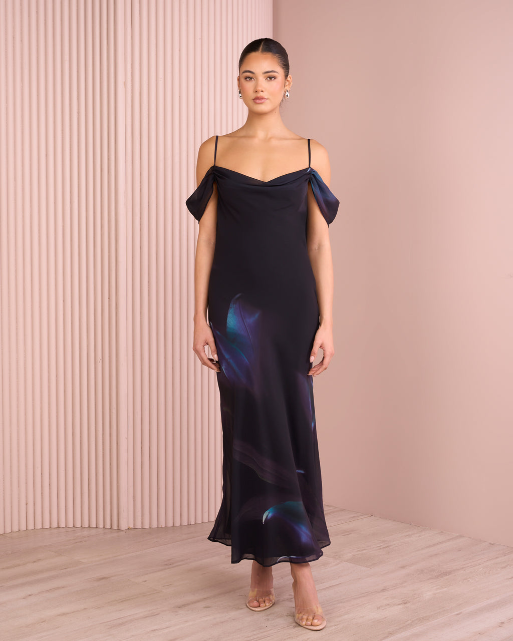 //azzurielle.com/cdn/shop/files/250530_AZZURIELLE_ECOM40701_1024x.jpg?v=1753754384