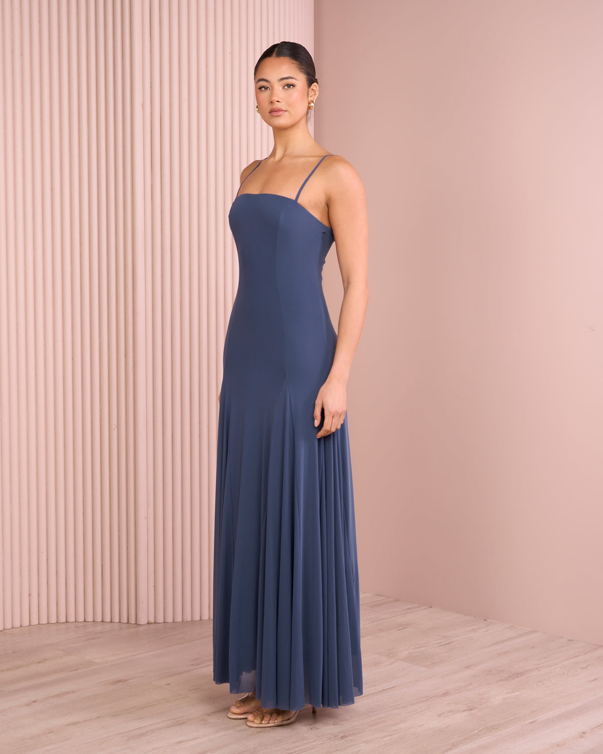 Anna Sleeveless Mesh Gown