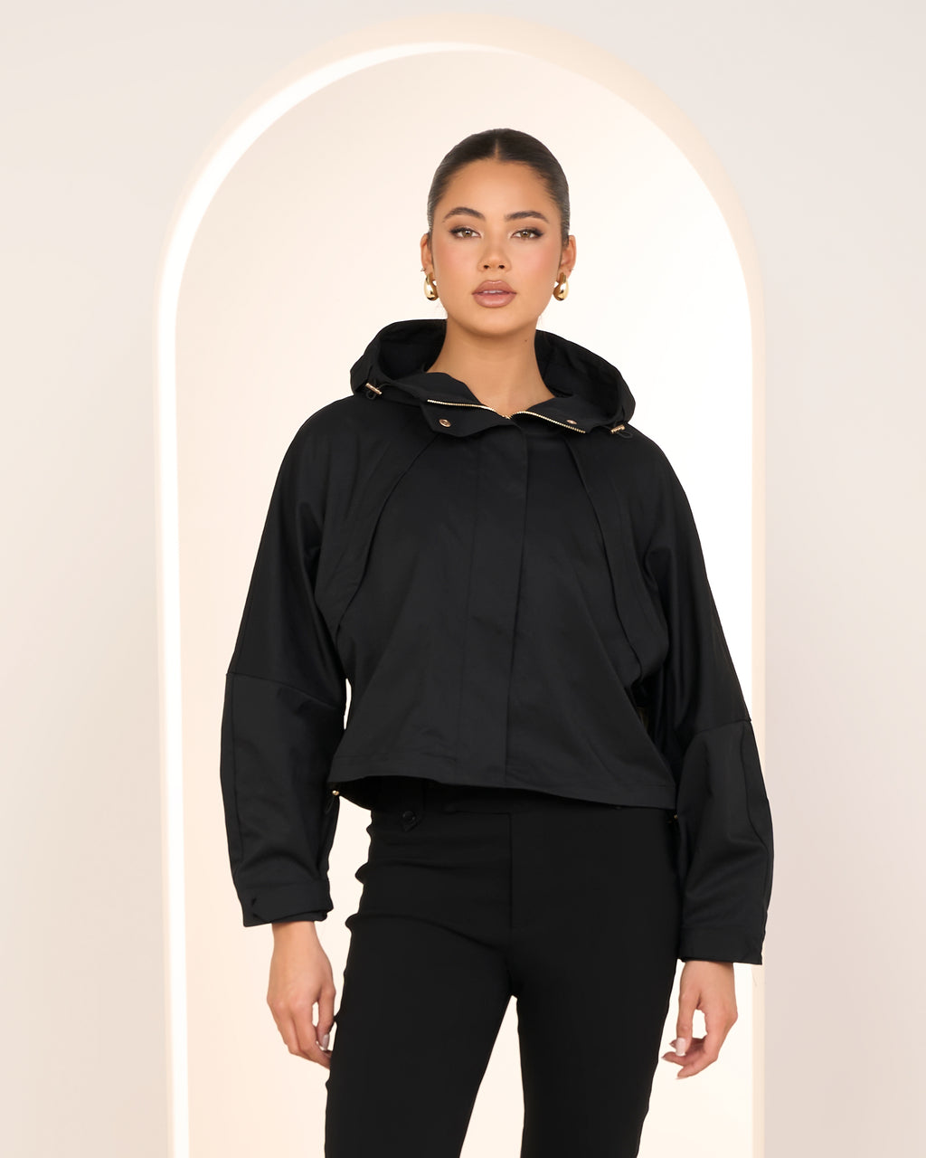 //azzurielle.com/cdn/shop/files/251024_PILGRIM_ECOM0629_1024x.jpg?v=1767752009