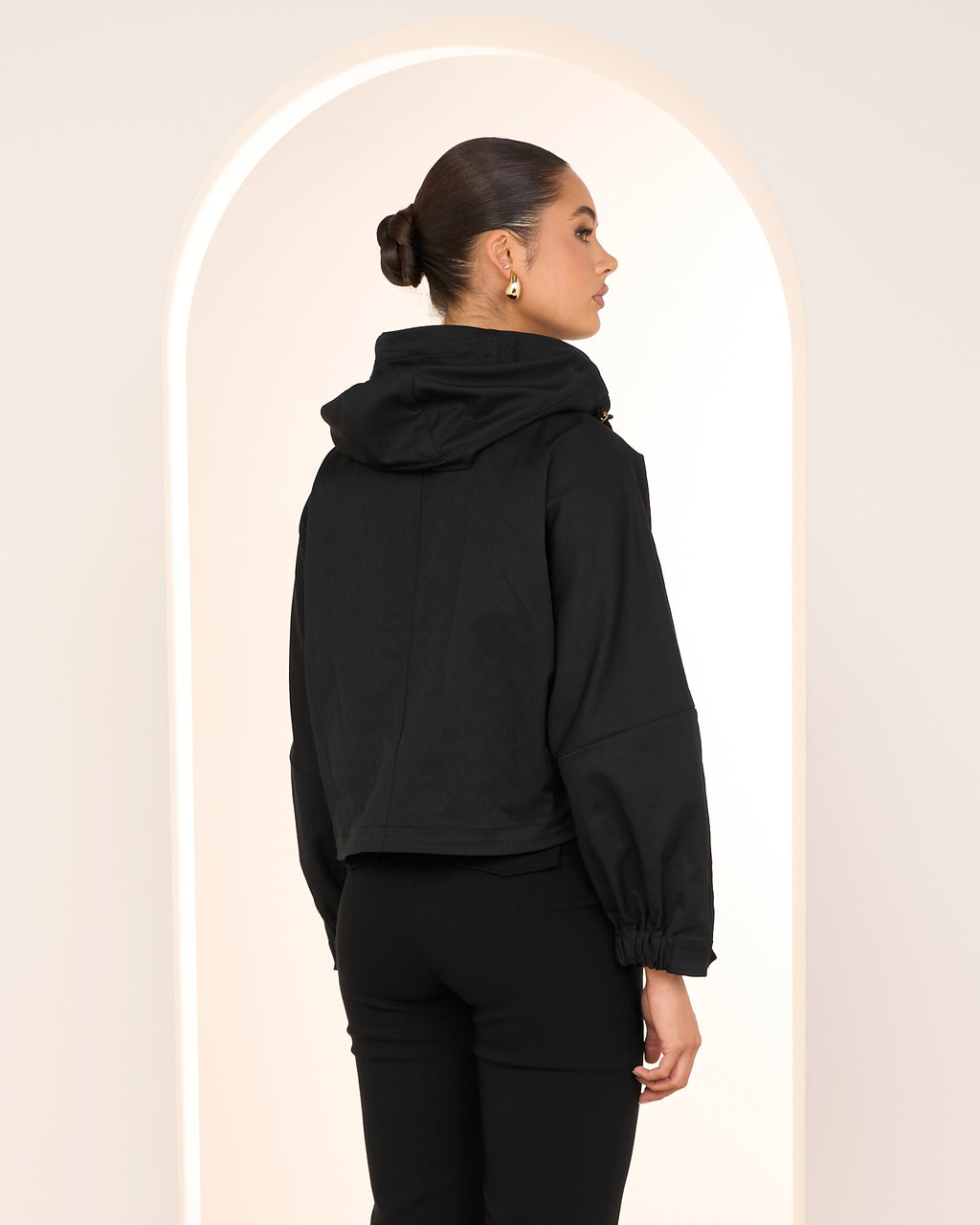 //azzurielle.com/cdn/shop/files/251024_PILGRIM_ECOM0642_1024x.jpg?v=1767752009