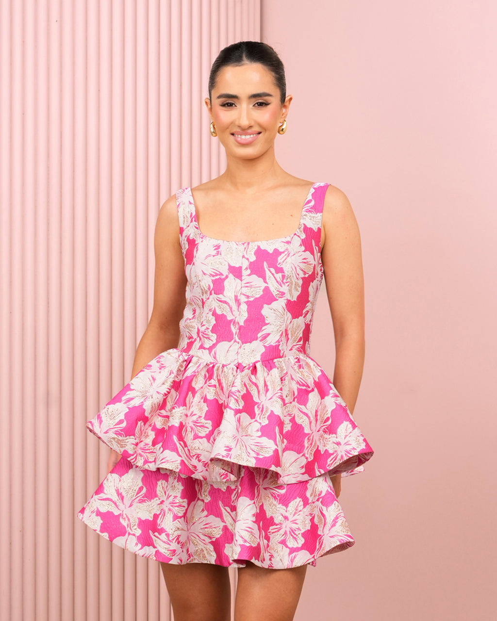 //azzurielle.com/cdn/shop/files/ICONIC_DSC8392_150_1024x.jpg?v=1787374260
