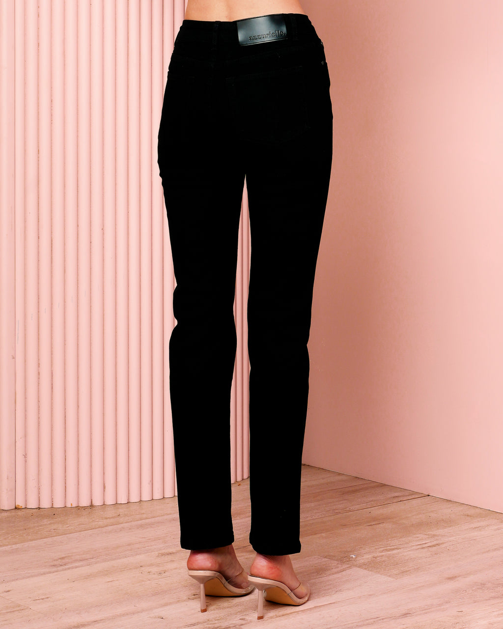 //azzurielle.com/cdn/shop/files/Pilgrim20251114ecom02331_1024x.jpg?v=1771295779