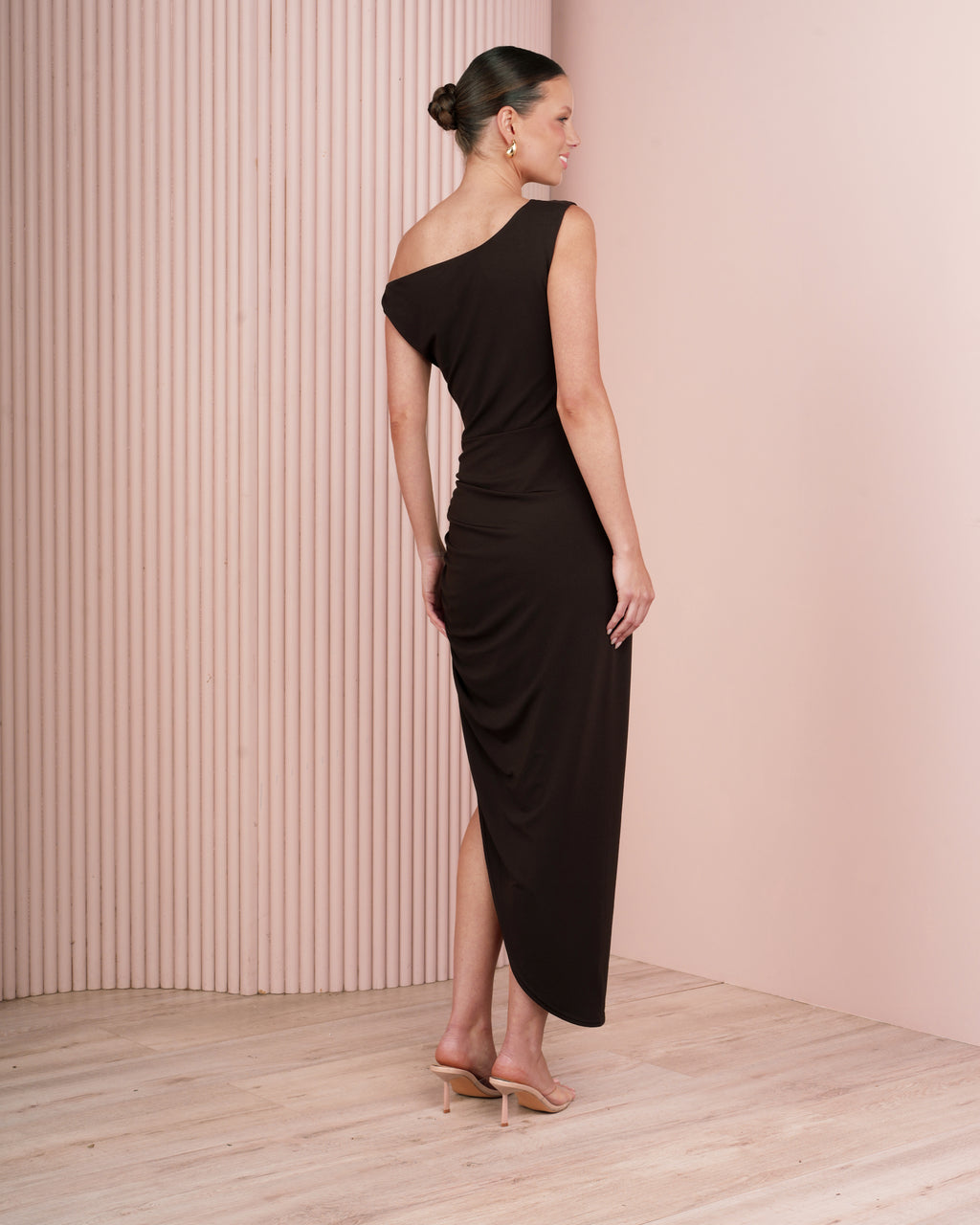 //azzurielle.com/cdn/shop/files/Pilgrim20251114ecom0582_1024x.jpg?v=1768356887